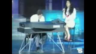 Luz Casal-Emilio Aragon (Una Décima de Segundo)