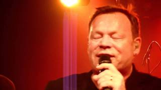 Ali Campbell - Paint It Black.