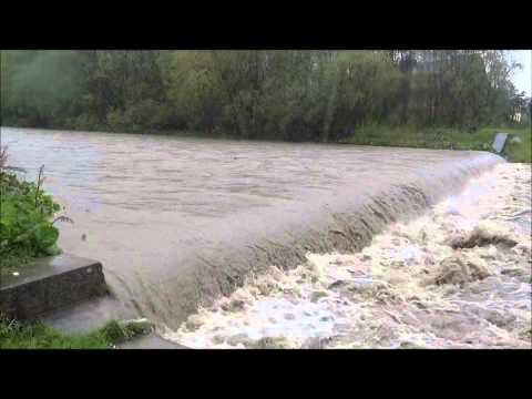 Porównawczy stan rzeki Czarny Dunajec 14 i 15.05.2014