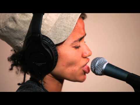 Nneka - Heartbeat (Live on KEXP)