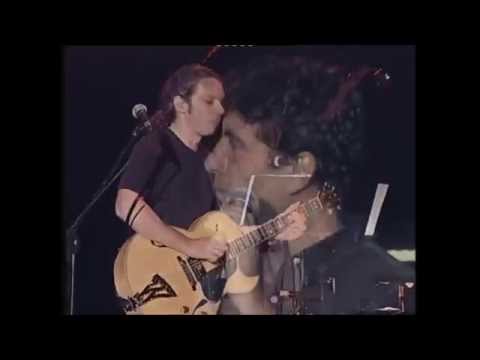 Video thumbnail for Ο δρόμος, ο χρόνος και ο πόνος - Live (O Dromos, O Hronos Ke o Ponos)
