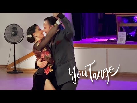  Bárbara Ferreyra  and  Agustín Agnez  are  dancing  to  the  tango  "  Yapeyu  "  by  Juan D'Arienzo