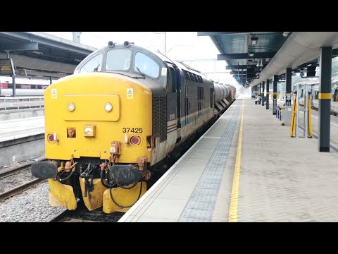 37425 and 37419 RHTT at Leeds with Thrash and 2 tones