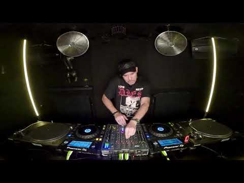 Loone LIVE w/ THE BRVTALIST