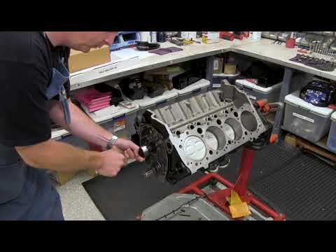 Edlebrock Hydraulic Flat Tappet Camshaft Install and Break In