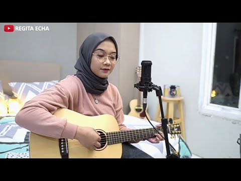 Salam Rindu Buatmu Di Sana#Cover BY Cewek Guitar
