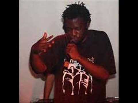 Lunafrow - was passiert im Geschäft? feat.Jagger