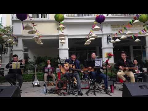 hau-vaud-the beatles live street show-19. No reply