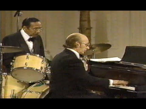 Bob Haggart - South Rampart Street Parade (Live 14 February 1990 - White House)