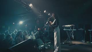 Isla Desierta Music Video