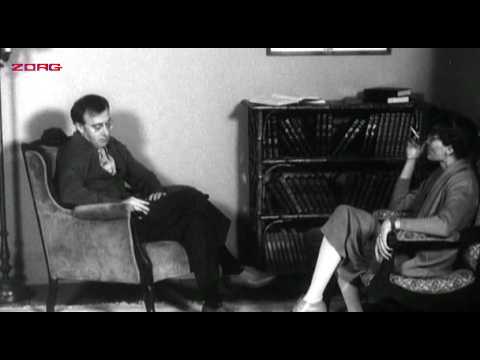 Mia Farrow smoking in movie Zelig