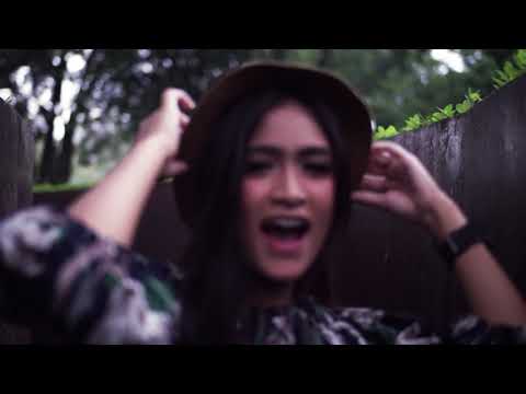 Gita Baiq - Makanya | Official Music Video Clip