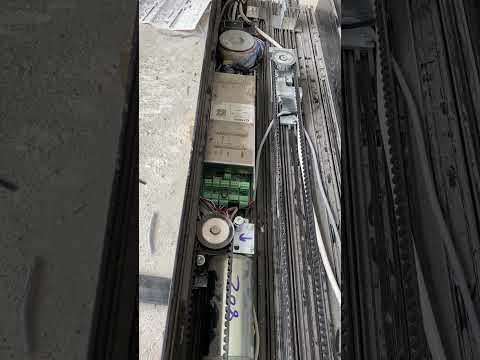 ERREKA AUTOMATIC SLIDING DOOR | Servo Motor  #visionengineering #luxurydesign #automaticslidinggate