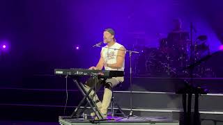 Walker Hayes performs moving rendition of 'Craig' during Sandy, Utah concert