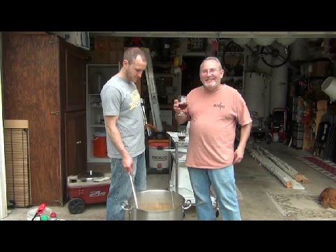 HBW 137: Some quick yardwork, then on with the Brew Day!