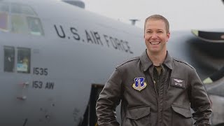 The Front Seat : A C-130 Pilot