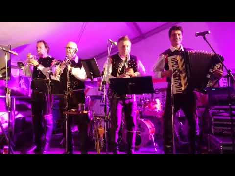 Pajdaši / Oberkrainer Kameraden - Küssen verboten / Kratko, a sladko