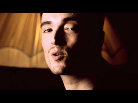 GUE' PEQUENO   CONTA SU DI ME OFFICIAL VIDEO