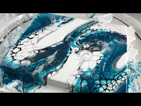 Shelee Art Bloom Swipe using TLP Pigments | Acrylic Pour Tutorial