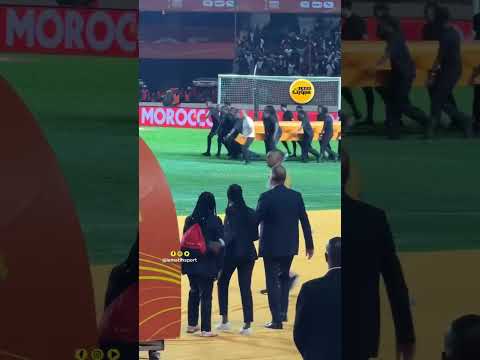 لقجع يحتفل بلقب الشان 2025 مع المنتخب المغربي