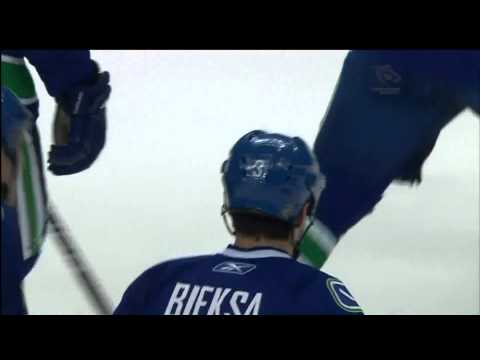 Canucks Vs Flames - Kevin Bieksa 2-0 Goal - 01.05.11 - HD
