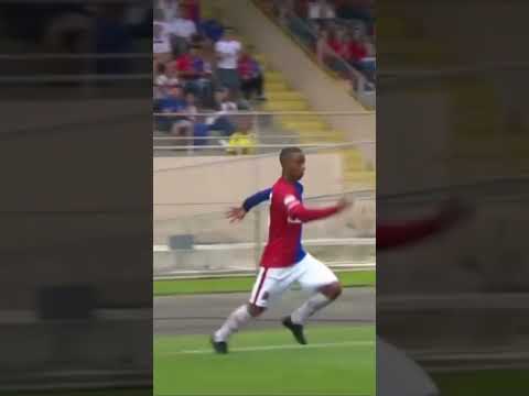 TBT | Lambreta do Ítalo. Paraná Clube 5x0 Foz do Iguaçu #parana #paranaclube #futebol #fut #dribles