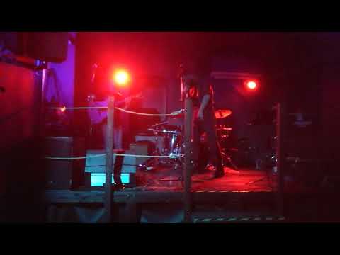 L'Attrito - Sorprendimi (Live @ Kraken Pub)