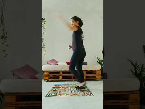 Géssica Barreto dançando A Bahia Tem de Trio Nordestino