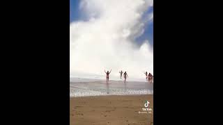 【危険】にげろ