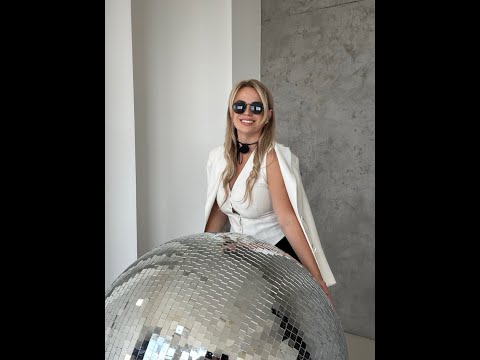 Ведуча Зоряна Березяк., відео 1
