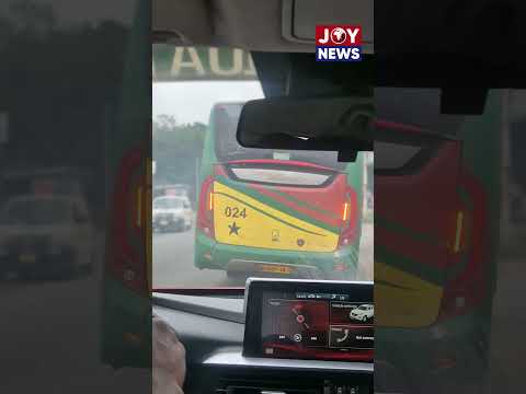 Watch how the Ayalolo buses switch into the BRT lane at Tesano as contra-flow takes effect