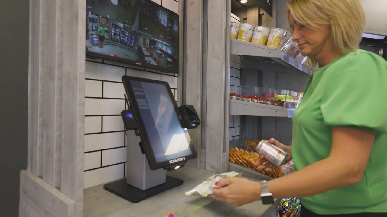 Unlocking Convenience: Explore MicroMarkets from East Midlands Vending!