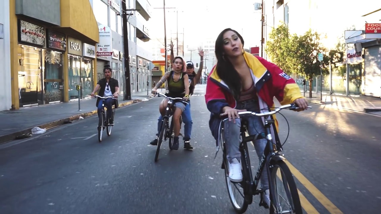 Gavlyn & DJ Hoppa – “Play The Villain”