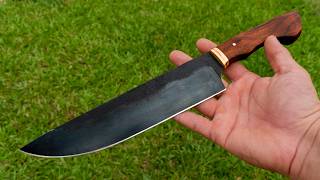 Fabricación de un cuchillo para asado hecho con chatarra
