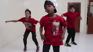 Move Ur Body | Johnny Gaddaar | Hardkaur| Rock On Group
