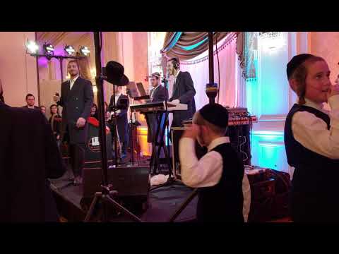 Muchy gluck Levy falkowitz levy lasin and more at a wedding