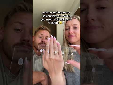 anybody else notice this? 😅 #proposal #proposalgoals #isaidyes #engagement #engaged #bfgoals