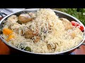 Cooking The Arabian White Kabsa With Chicken And Rice In An Easy Way Delicious