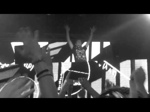 Armin van Buuren (live @ Metro Theatre, Sydney): "Spotlight" by Jorn van Deynhoven