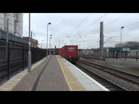 92037 Sulliven 4S43 DRS Tesco train @ WBQ!