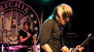 Richie Ramone Performs &quot;Somebody Put Something In My Drink&quot; in Hamilton (2014)