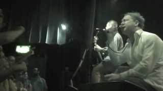 Conflict / The serenade is dead