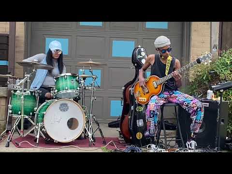 Brianne Sargent & Amber Baker - Fall In Love X J Dilla