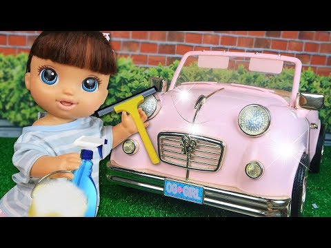 BABY ALIVE DUDA LAVA O CARRO DE BRINQUEDO - Lilly Doll