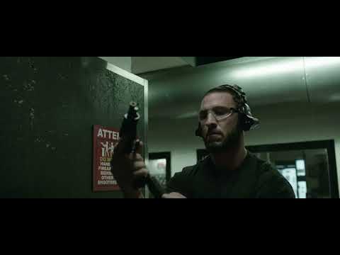 DEN OF THIEVES (COVIL DE  LADROES) CENA DO ESTANDE