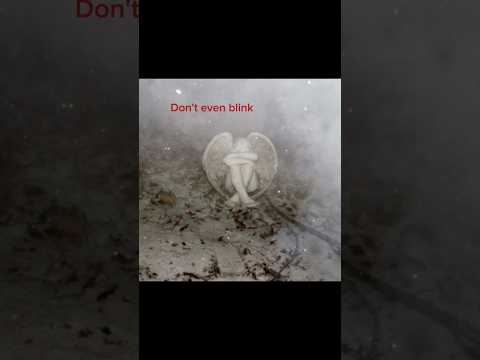 DON'T BLINK ⚠️ flash warning ⚠️ #liminalspace #backrooms #creepy #shorts