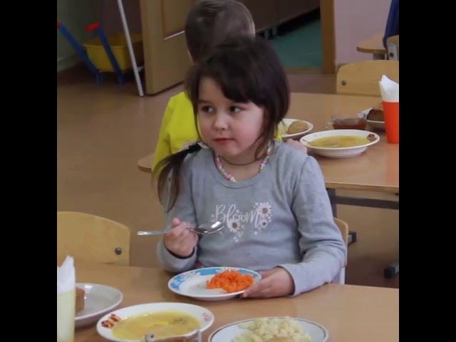 Бөгелмә районы башлыгы мәгариф учреждениеләрендә туклану сыйфатын тикшерде