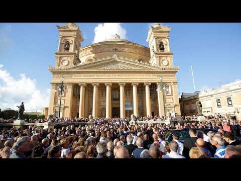 News Update Daphne Caruana Galizia: Crowds gather for funeral of Malta blogger 03/11/17