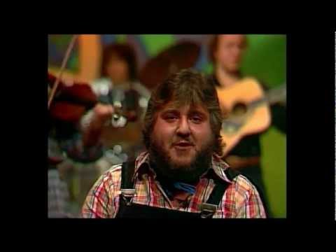 Michal Tučný - Boty z kůže toulavejch psů  [video]