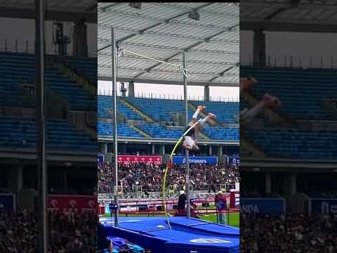 Pole vault champion 🏆 #sports #reels #ytshorts #trending #shortvideo #shorts #gaming #athletics